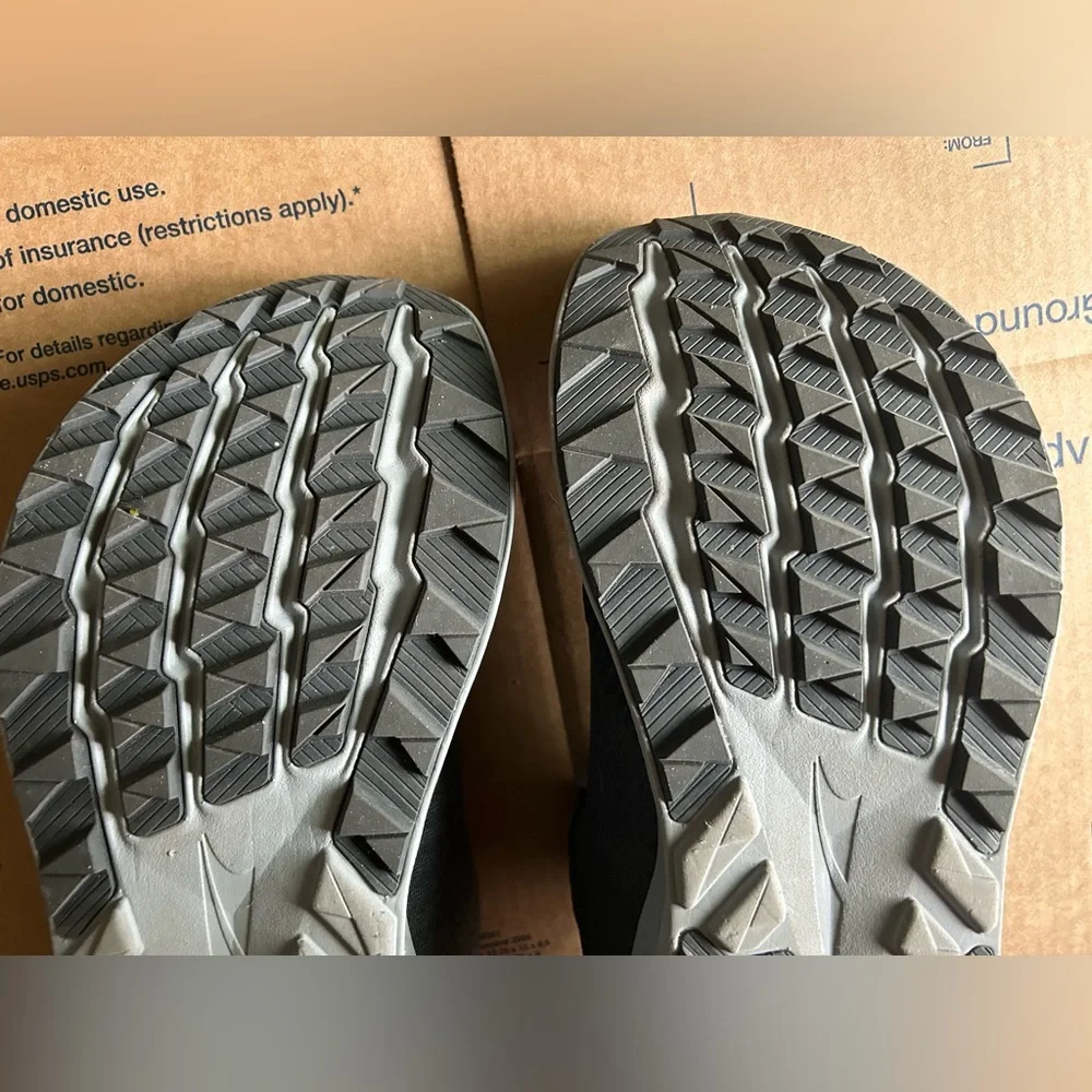 ALTRA Experience Wild 2 Men’s 13 Trail Running Shoes black/grey ALMOST NEW - Picture 11 of 16